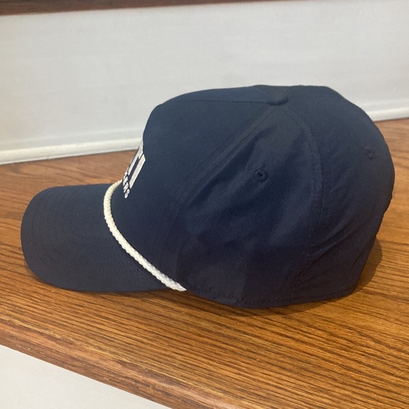 YETI Coolers Snapback Trucker Hat w/ Braid Rope Accent Like NeW!! - Picture 4 of 7